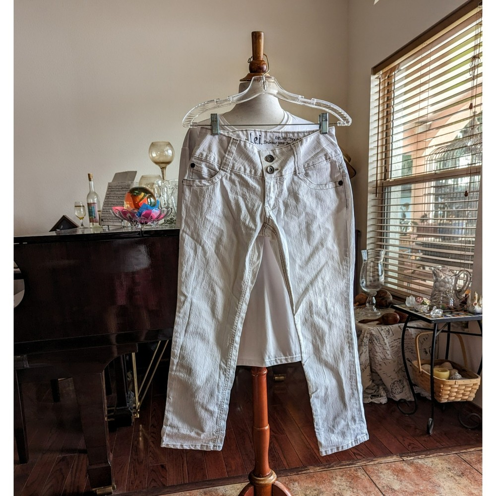 L.e.i.   Ashley Trouble cropped/capri pants  Sz 5